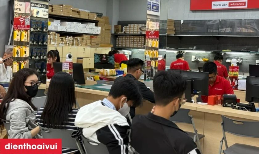 Tại sao nên thay pin Oppo A93 chính hãng Deji ở Điện Thoại Vui