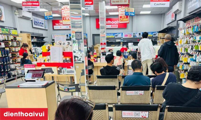 Dịch vụ thay pin OPPO Find N2 lấy liền tại Điện Thoại Vui