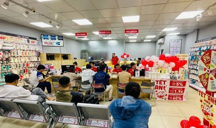 Thay pin OPPO quận Long Bi&ecirc;n ở đ&acirc;u uy t&iacute;n, lấy nhanh?