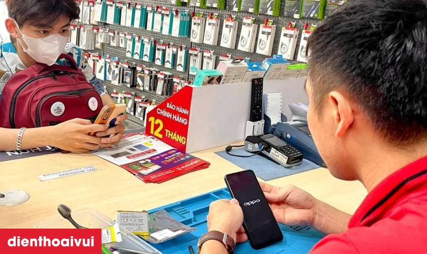 Quy tr&igrave;nh thay pin Oppo Reno 5 chuy&ecirc;n nghiệp lấy liền tại Điện Thoại Vui