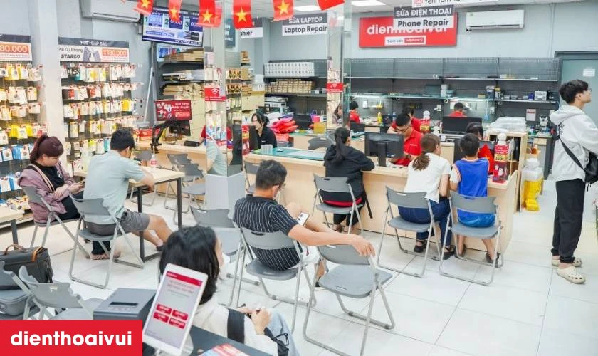 Thay pin OPPO ở đ&acirc;u uy t&iacute;n