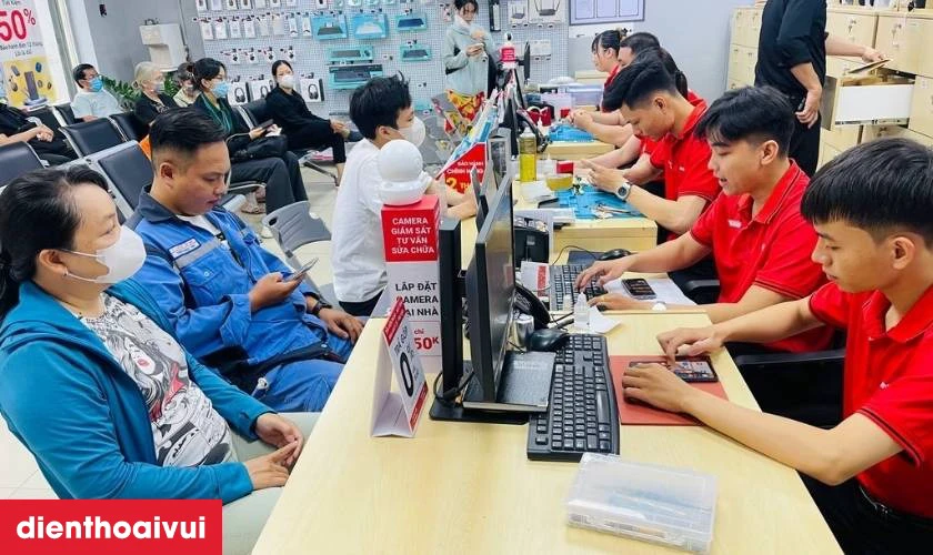 Thay pin OPPO ở đ&acirc;u ch&iacute;nh h&atilde;ng