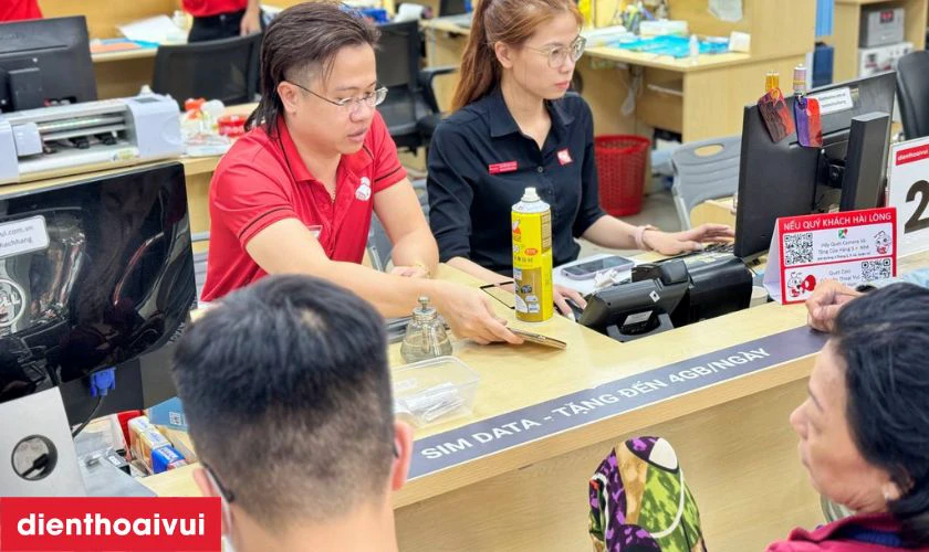 Thay pin chất lượng tại Điện Thoại Vui với gi&aacute; ưu đ&atilde;i