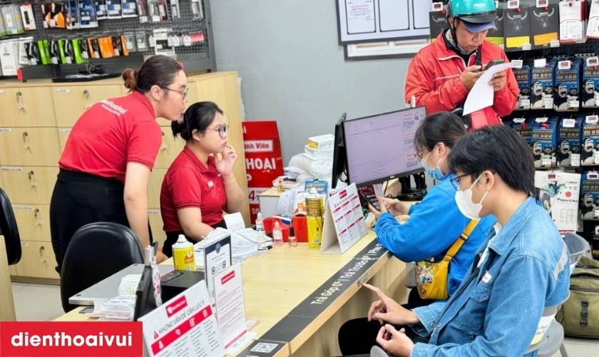 Địa chỉ thay pin Realme C51 ở đ&acirc;u gi&aacute; tốt, uy t&iacute;n tại TPHCM, H&agrave; Nội?