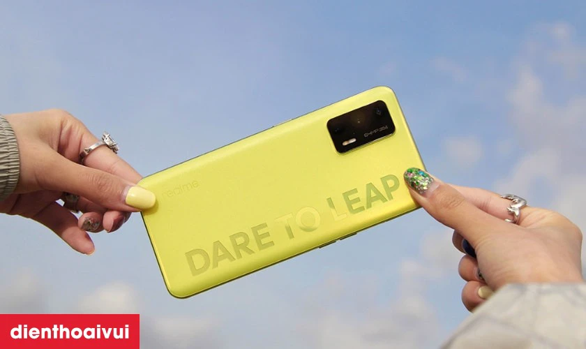Mẹo k&eacute;o d&agrave;i tuổi thọ pin Realme Q3 Pro