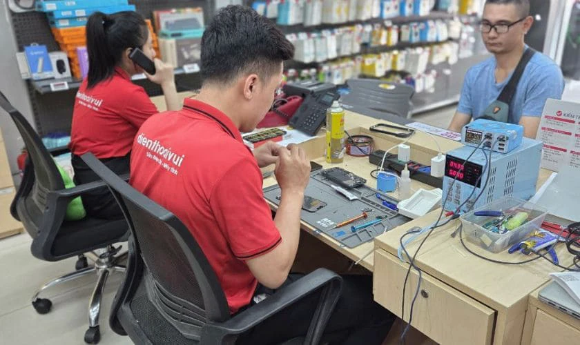 Ưu điểm khi thay pin Realme quận Thủ Đức tại Điện Thoại Vui