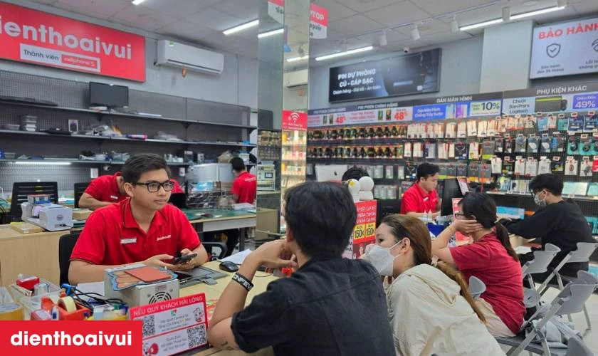 Quy tr&igrave;nh thay pin Samsung Galaxy Note 10 Lite chuy&ecirc;n nghiệp lấy liền tại Điện Thoại Vui