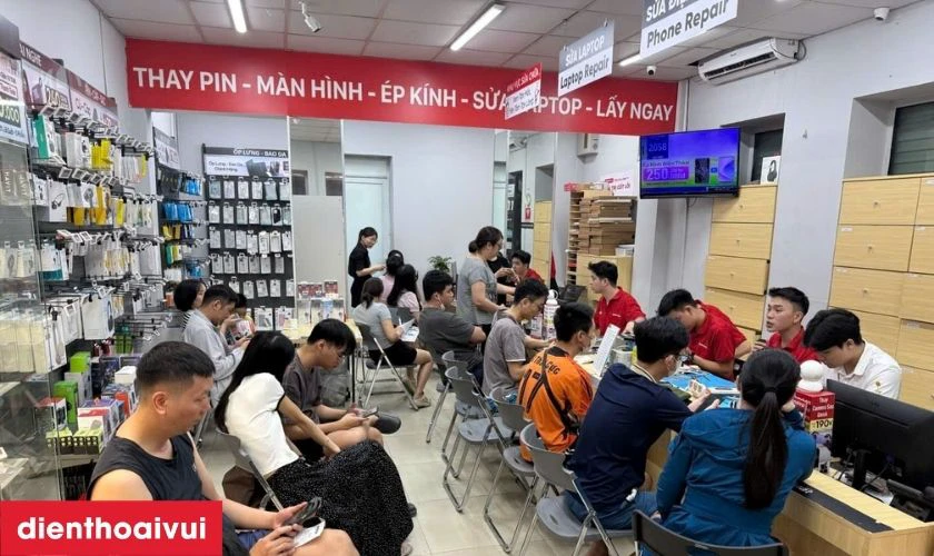 Tại sao n&ecirc;n thay pin Samsung Galaxy S22 Plus ch&iacute;nh h&atilde;ng Dell ở Điện Thoại Vui