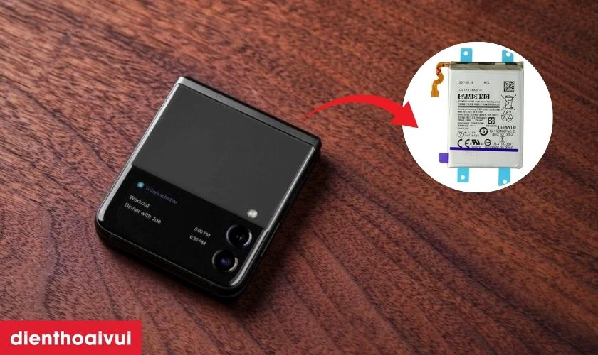 C&oacute; n&ecirc;n thay pin Samsung Galaxy Z Flip 3 kh&ocirc;ng?