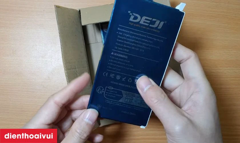 Pin Samsung J3 2017 ch&iacute;nh h&atilde;ng Deji l&agrave; g&igrave;?