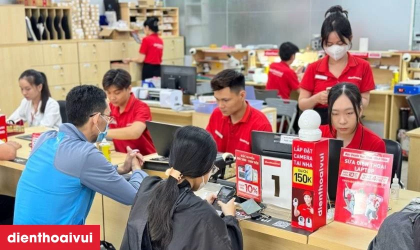 Địa chỉ thay pin Samsung Note 20 Ultra ch&iacute;nh h&atilde;ng tại TPHCM v&agrave; H&agrave; Nội
