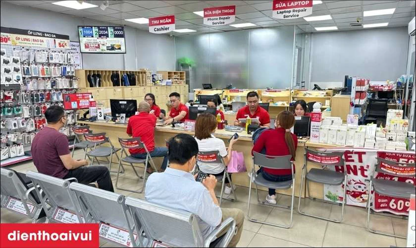 Cửa h&agrave;ng thay pin Samsung Note 9 Plus ở đ&acirc;u uy t&iacute;n, lấy liền lại TPHCM v&agrave; H&agrave; Nội