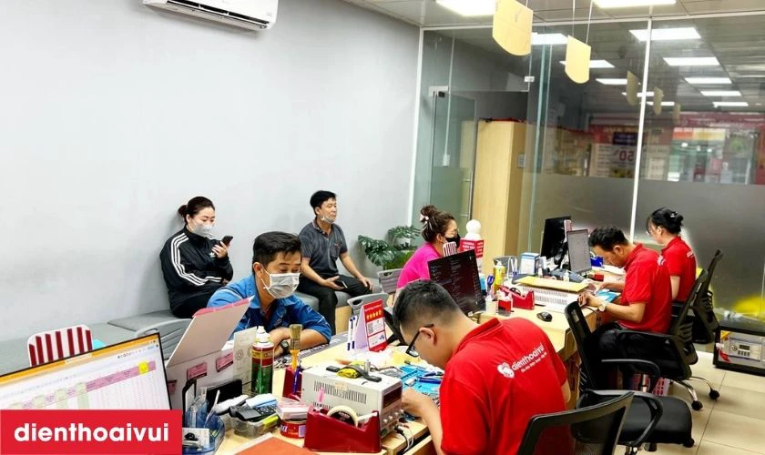 Quy tr&igrave;nh dịch vụ thay pin tại Điện Thoại Vui