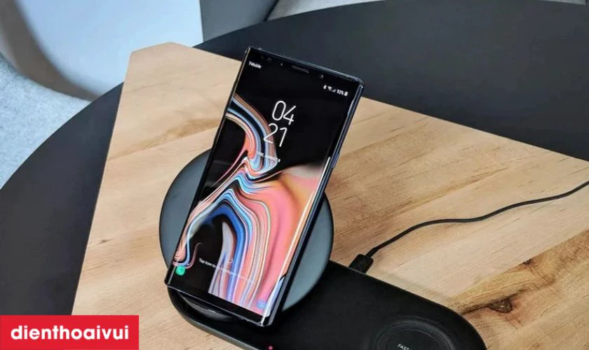 Sạc pin Samsung S23 Ultra kh&ocirc;ng đ&uacute;ng c&aacute;ch