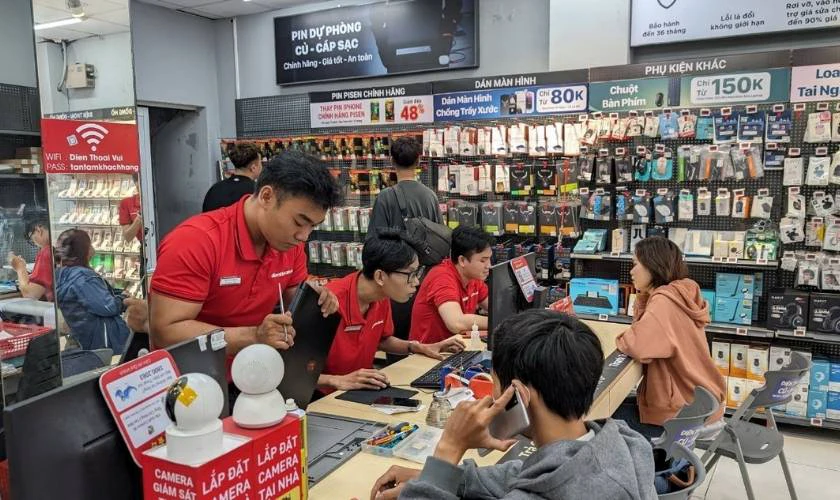 Ưu điểm khi thay pin Tecno Quận 10 tại Điện Thoại Vui
