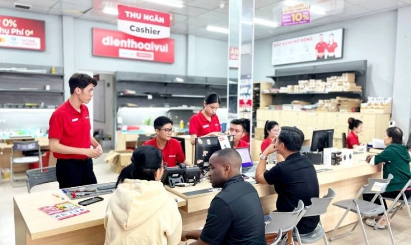 Tiêu chí lựa chọn địa chỉ thay pin Tecno Quận 9