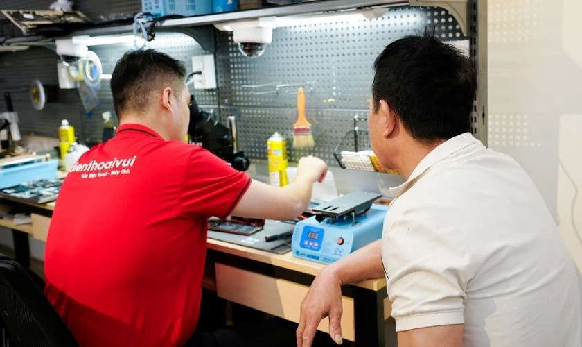 Tiêu chí lựa chọn địa chỉ thay pin Tecno quận Nam Từ Liêm
