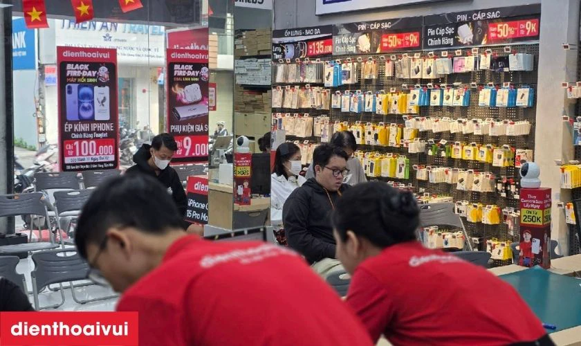 Thay pin Vivo Y03 ch&iacute;nh h&atilde;ng, gi&aacute; rẻ tại Điện Thoại Vui