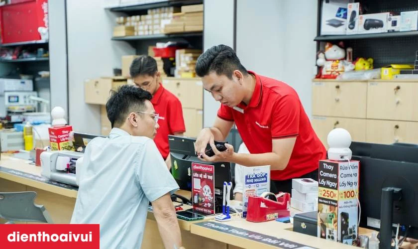 Quy trình thay pin Vivo Y28 lấy liền, uy tín tại Điện Thoại Vui