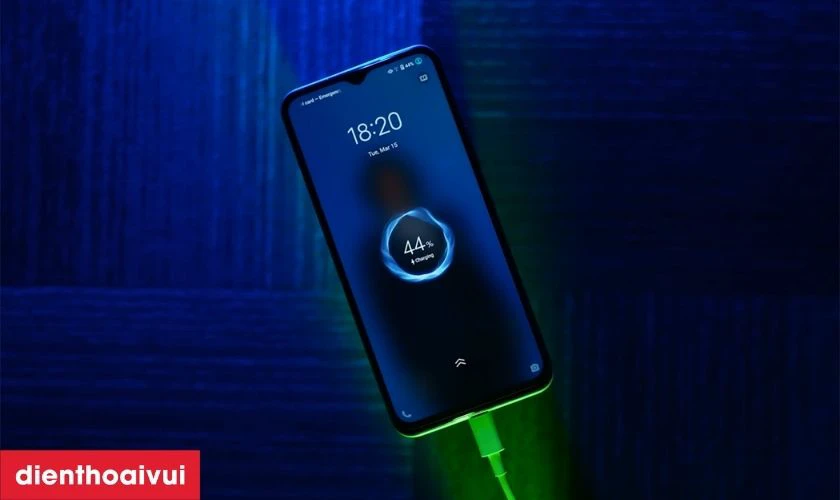 Mẹo k&eacute;o d&agrave;i tuổi thọ pin, an to&agrave;n cho m&aacute;y