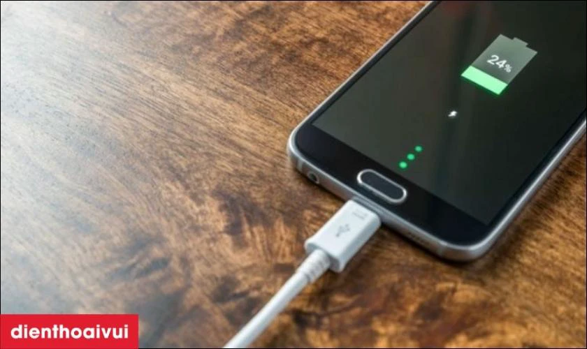 Phương pháp sạc pin Vsmart hiệu quả