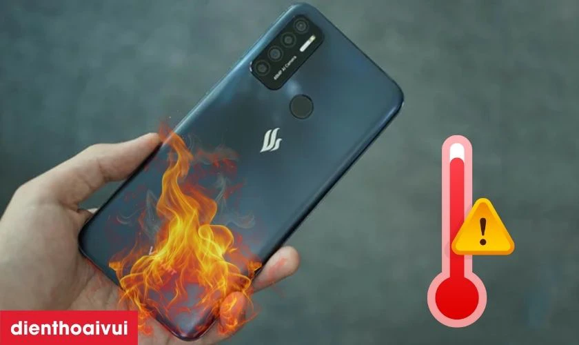 Điện thoại Vsmart Live 4 n&oacute;ng l&ecirc;n bất thường