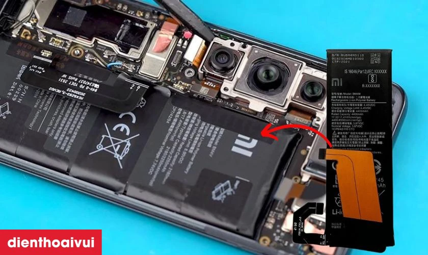 Thay pin Xiaomi Redmi 10 ch&iacute;nh h&atilde;ng khi pin hư hỏng ph&ograve;ng tr&aacute;nh nguy cơ ch&aacute;y nổ pin