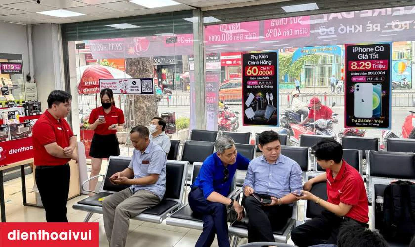 Dịch vụ thay pin Xiaomi Mi 8 Lite ch&iacute;nh h&atilde;ng Deji lấy liền tại Điện Thoại Vui