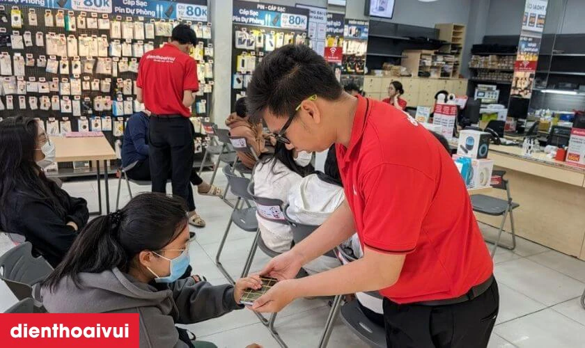 Quyền lợi v&agrave; cam kết Điện Thoại Vui d&agrave;nh cho kh&aacute;ch h&agrave;ng sử dụng dịch vụ tại cửa h&agrave;ng