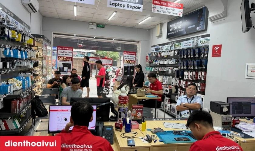 Thay pin Xiaomi Poco F4 chính hãng Deji ở đâu uy tín?