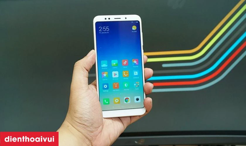 C&oacute; n&ecirc;n thay pin Xiaomi Redmi 5 Plus ch&iacute;nh h&atilde;ng Deji kh&ocirc;ng?