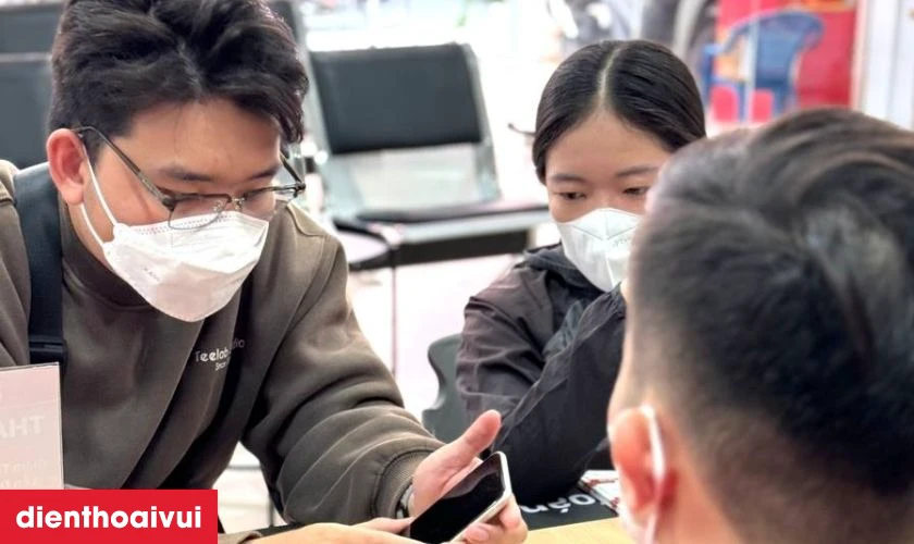 Quy tr&igrave;nh thay pin Xiaomi Redmi 6 Pro ch&iacute;nh h&atilde;ng Deji chuy&ecirc;n nghiệp lấy liền tại Điện Thoại Vui