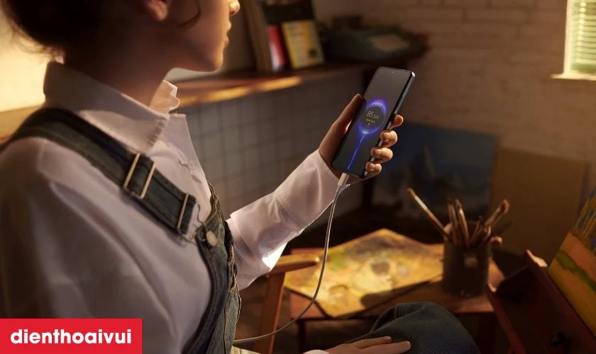 Nguy&ecirc;n nh&acirc;n pin Xiaomi Redmi Note 11 Pro Plus bị chai ph&ograve;ng v&agrave; hư hỏng