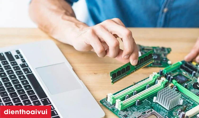 C&oacute; n&ecirc;n thay, n&acirc;ng cấp RAM Patriot DDR4 8GB Bus 3200 cho laptop kh&ocirc;ng?