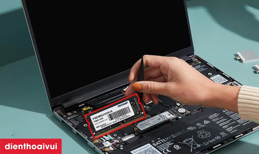 Kiểm tra th&ocirc;ng số của RAM để đảm bảo RAM tương th&iacute;ch với laptop