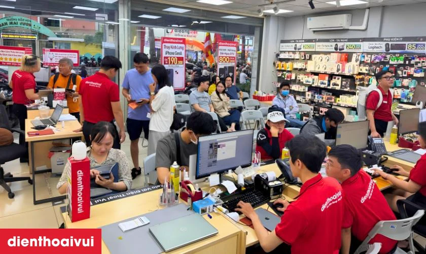Quy trình thay ron màn hình iPhone 15 tại Điện Thoại Vui