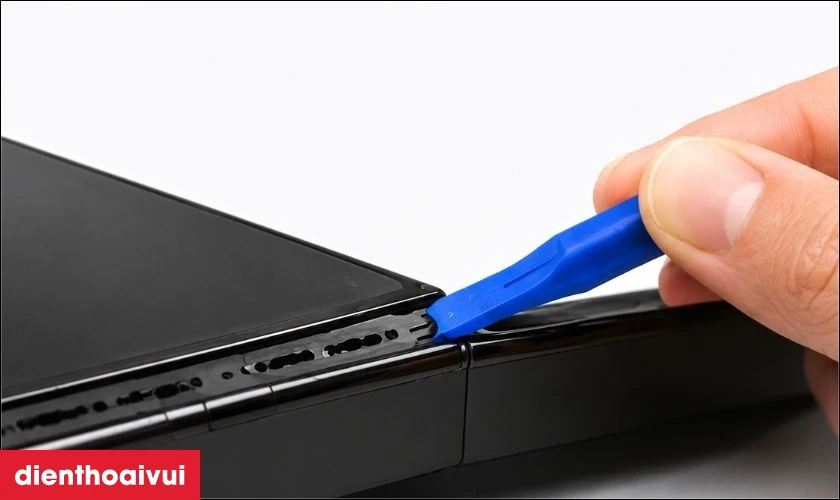 Thay ron viền nẹp nhựa m&agrave;n h&igrave;nh Samsung Galaxy Z Fold 5 c&oacute; mất chống nước kh&ocirc;ng?