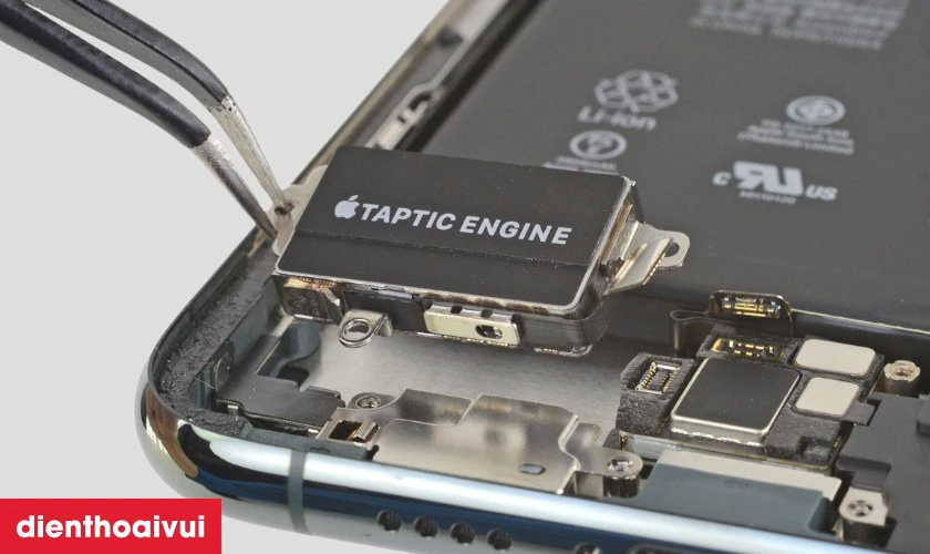 Thay rung iPhone 11 Pro Max l&agrave; g&igrave;?