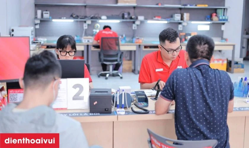 Tiếp nhận Apple Watch bị hư vỏ