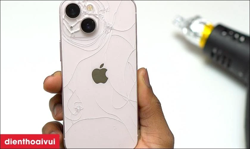 Thay vỏ iPhone 13 Mini l&agrave; g&igrave;?