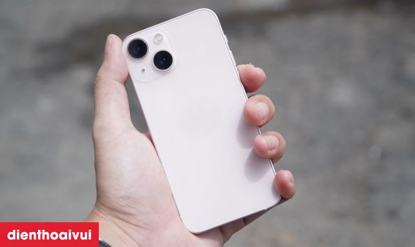 Có nên thay vỏ iPhone 13 Mini