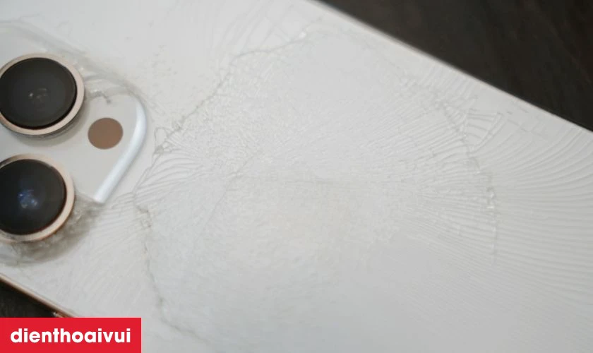 Khi nào bạn cần thay vỏ iPhone 13 Pro?
