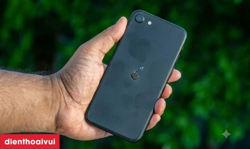 Nguyên nhân cần thay vỏ khung sườn iPhone 14 Plus 5G