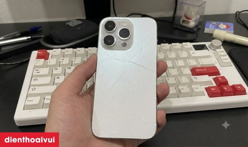 Khi nào bạn nên vỏ máy iPhone 14 Pro chính hãng Aries?