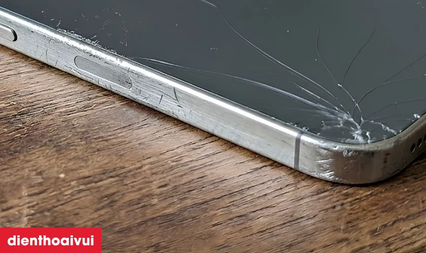 Khi nào bạn cần thay vỏ iPhone 16 Pro?