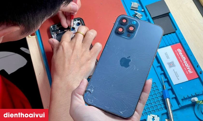 Những lưu &yacute; trước khi thay vỏ iPhone 16 Pro