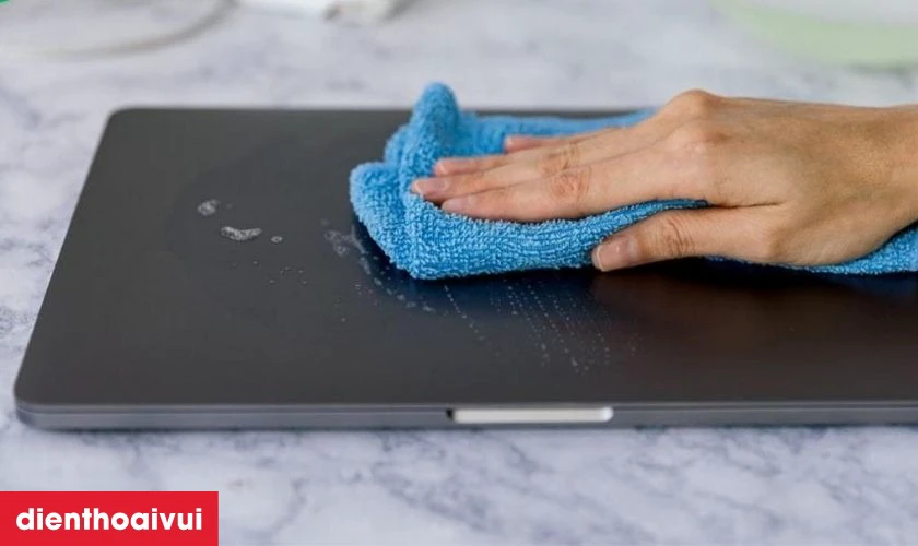 L&agrave;m sao để vỏ laptop Asus kh&ocirc;ng bị mất m&agrave;u?