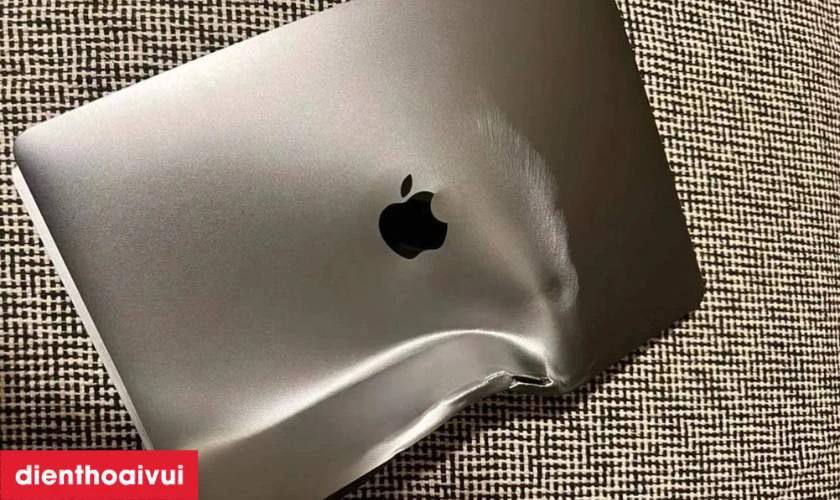 T&aacute;c hại khi vỏ MacBook bị hư hại