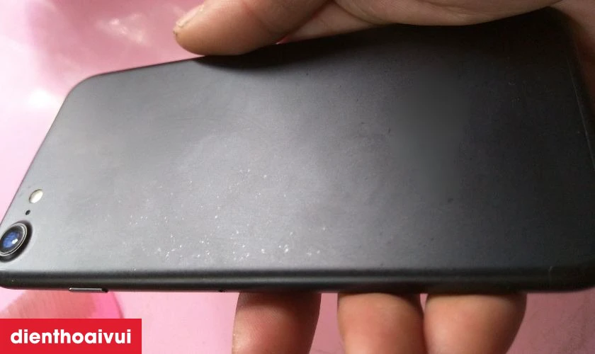 Khi n&agrave;o n&ecirc;n thay vỏ cho iPhone 7