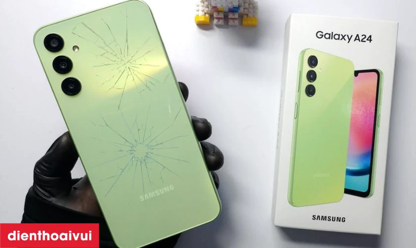 Dấu hiệu nào bạn cần thay vỏ máy Samsung Galaxy A24?